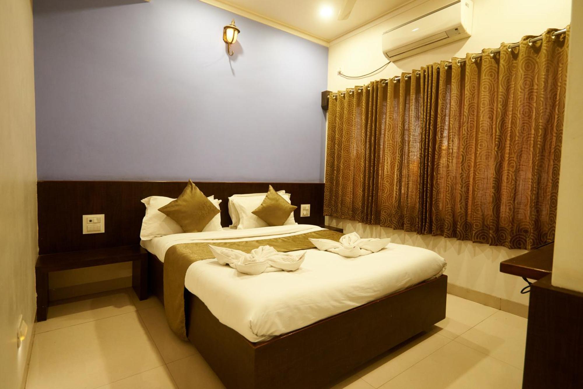 Hotel Pride Inn Shirdi Eksteriør bilde