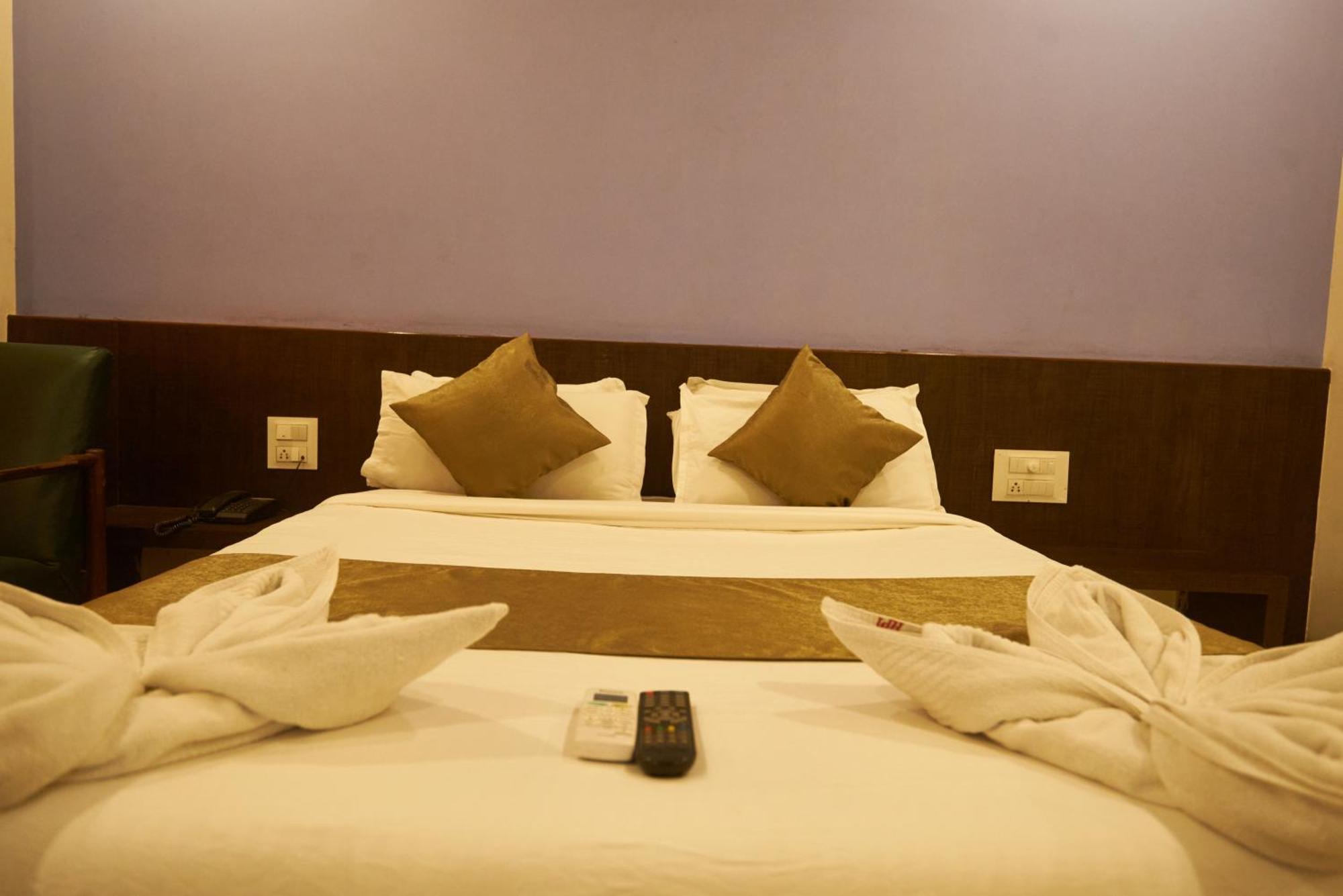Hotel Pride Inn Shirdi Eksteriør bilde